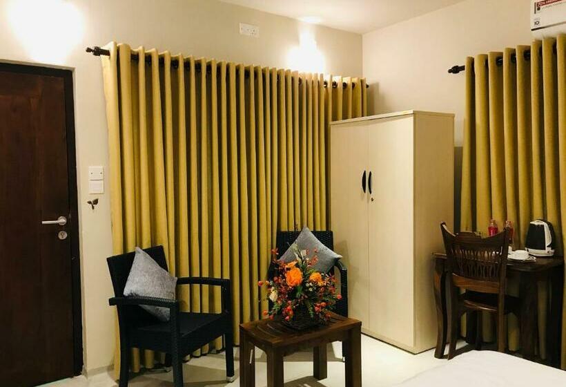Ceylon Kingsmen Garden Hotel Katunayake