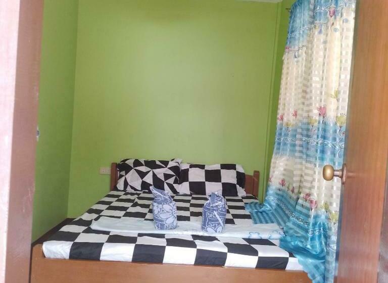 پانسیون Tiu Homestay Port Barton
