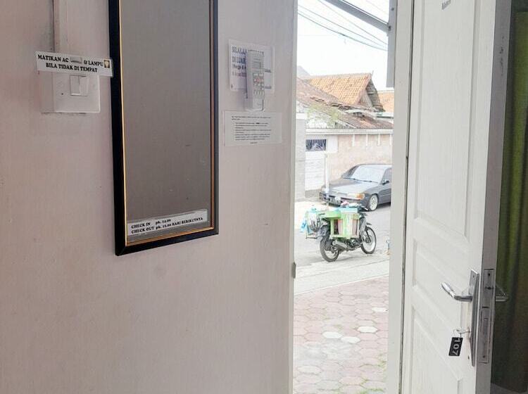 هاستل Homy House Semarang