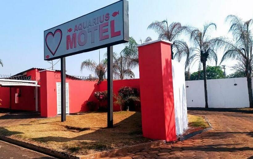 Aquarius Motel Ii