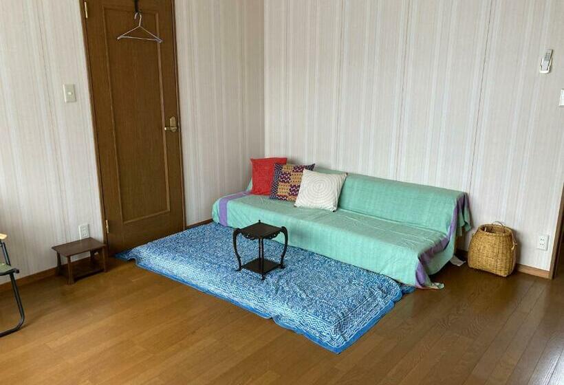 Bed and Breakfast Breath In Earth