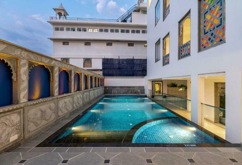 Hotel Maan Vilas By Stone Wood