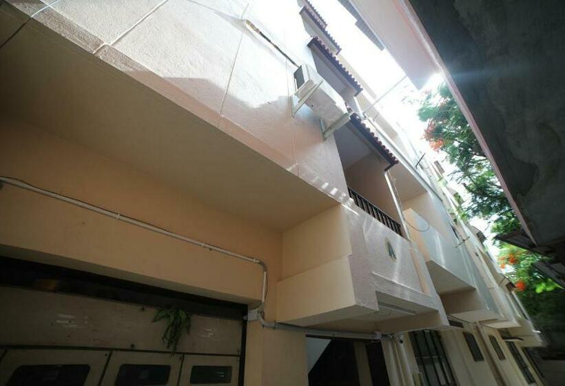 בית מלון כפרי Sri Krishna Residency