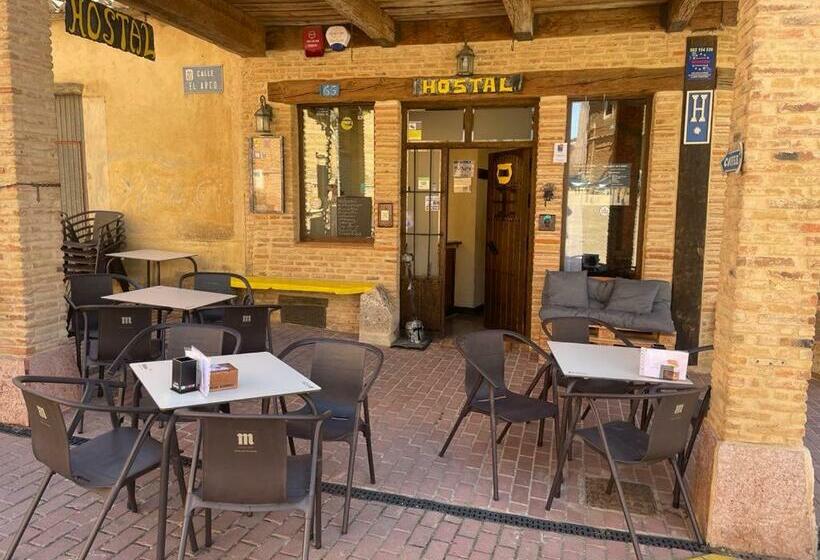 פנסיון Hostal Sahagun