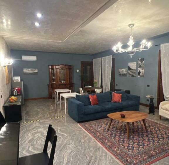 ベッドアンドブレックファースト Residenza Borgo San Rocco