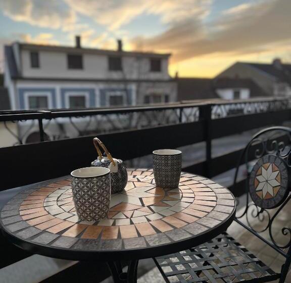 ベッドアンドブレックファースト Mediterranean Lake Escape House