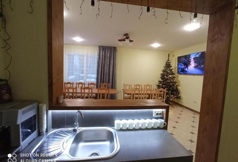Hotel кам яний двір