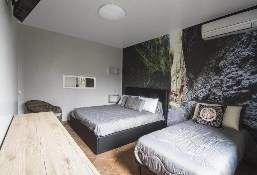 Отель Agriturismo Villa Amerina