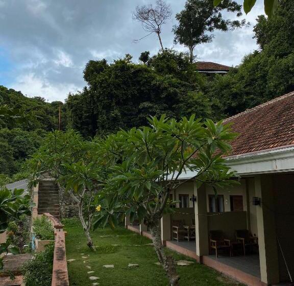 فندق Ara Artati Lombok Bungalows And Restaurant