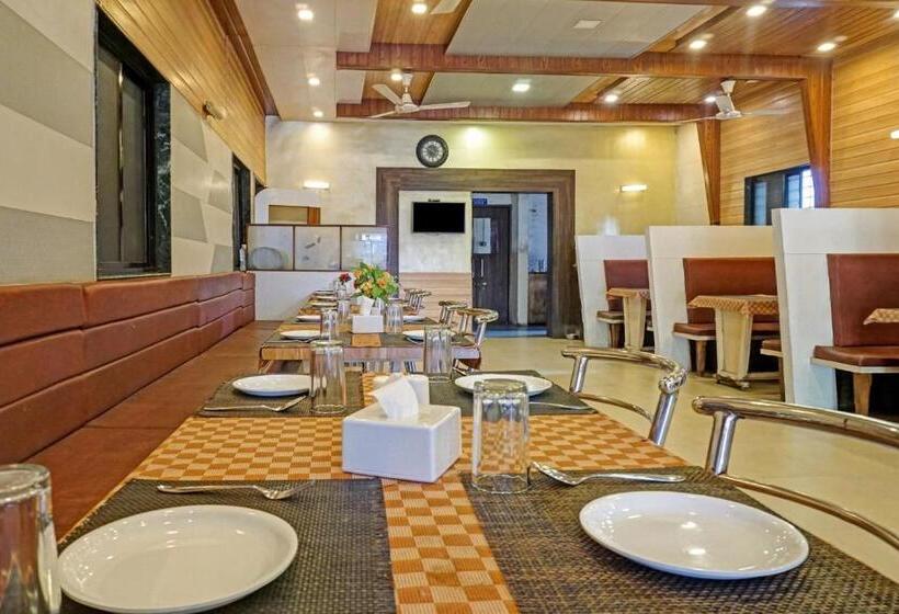 فندق Collection O Rahul Executive & Lodging