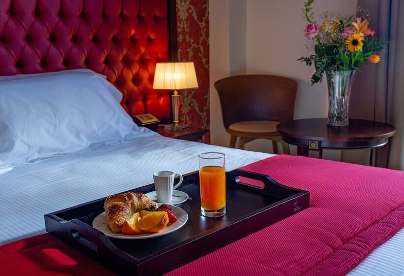 هتل La Paloma Blanca