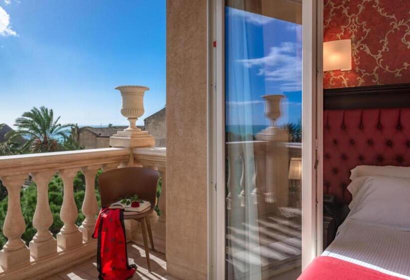 هتل La Paloma Blanca