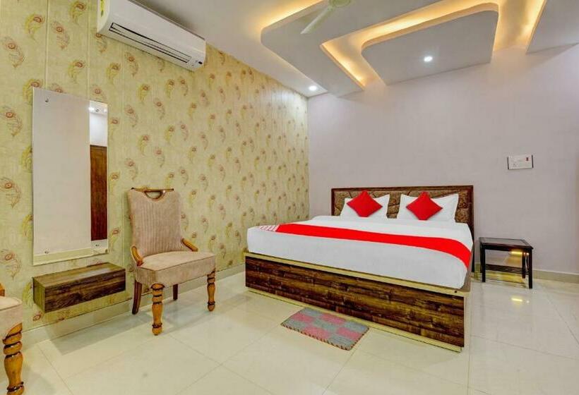 Fabhotel Cookwell
