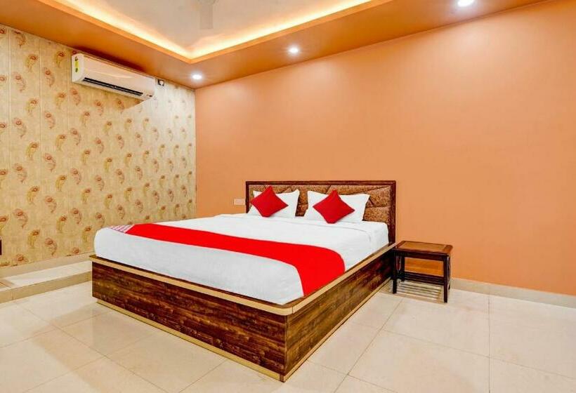 Fabhotel Cookwell