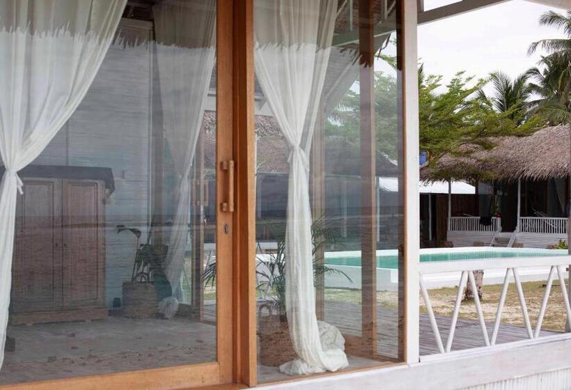 استراحتگاه La Belle Hollow Trees