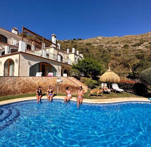 فندق صغير All Inclusive Luxurious Coliving La Kookaburra