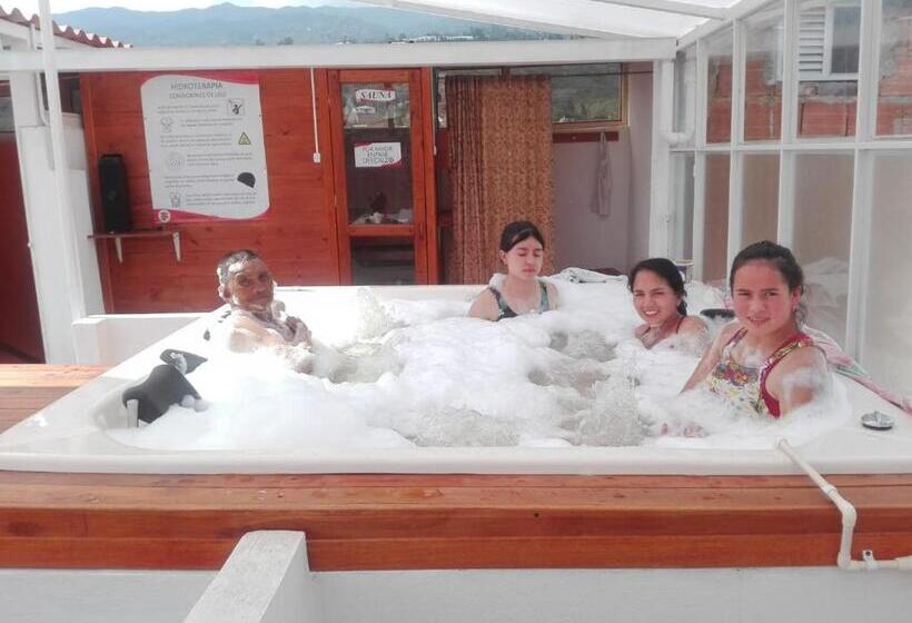 فندق صغير Posada Turística Estancia Real