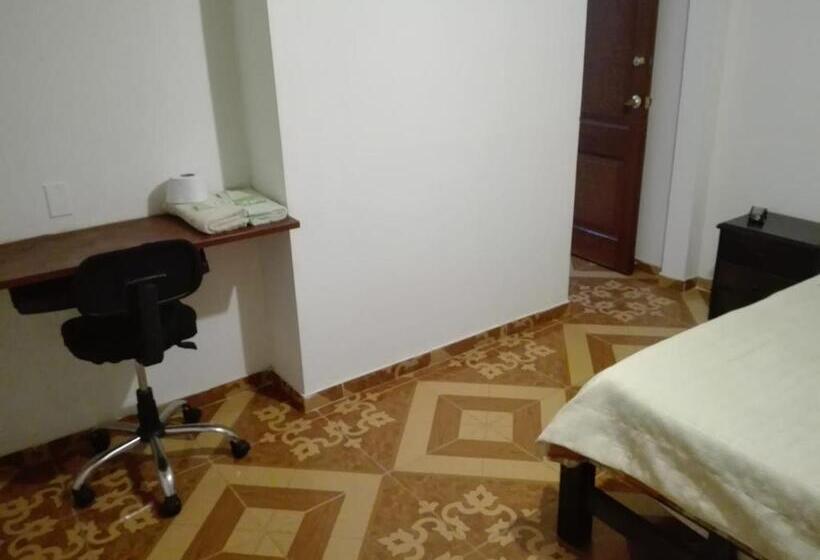فندق صغير Posada Turística Estancia Real