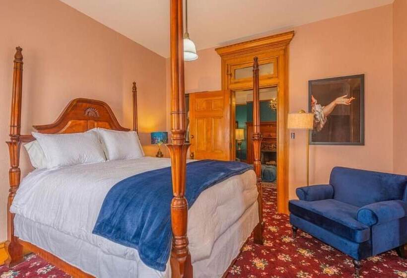 تختخواب و صبحانه Orman Mansion   Pueblo S Most Luxurious Stay!
