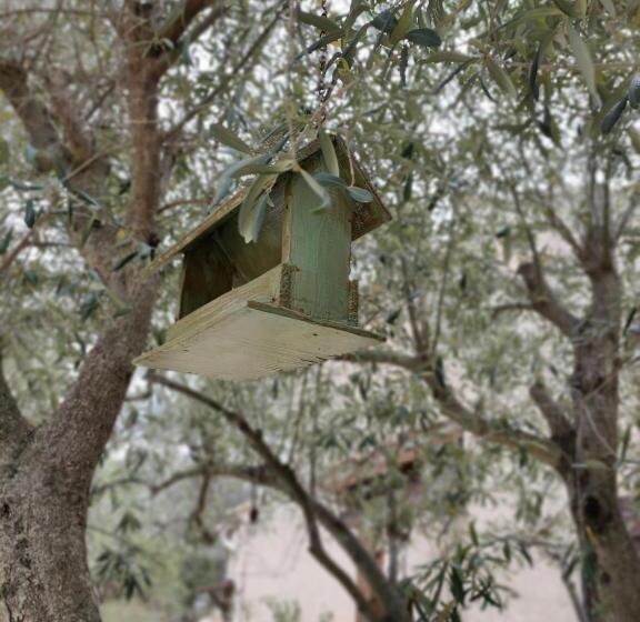 تختخواب و صبحانه Villa Les Chariotins