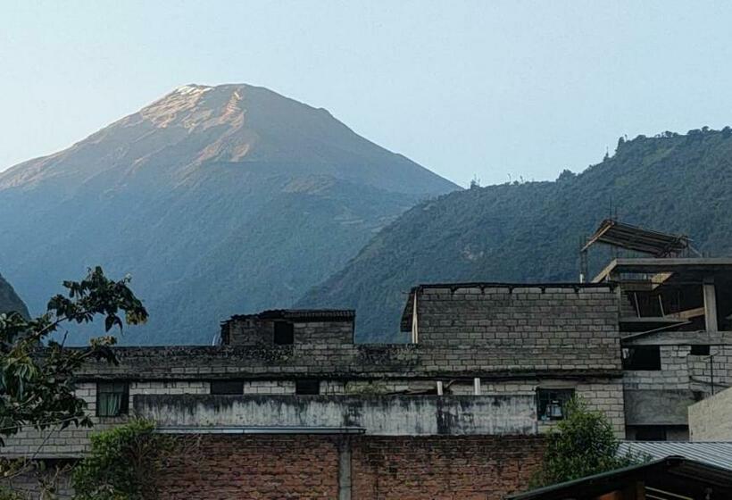 Отель Ciudad Volcán Baños