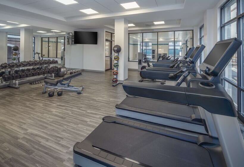هتل Hyatt Place Newark Main Street