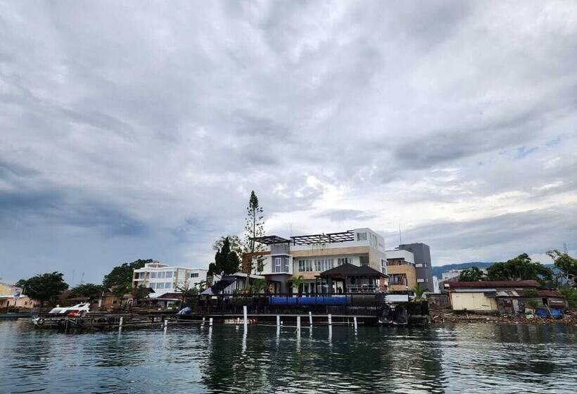 هتل Purnama Balige