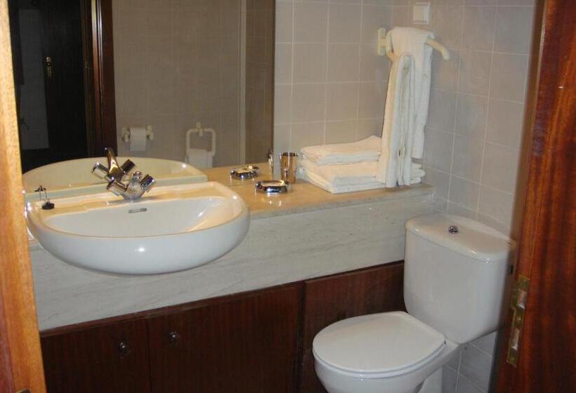 هتل Quarto Pequeno 515 Do Monte Dos Arneiros