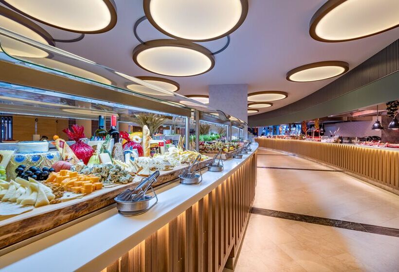 ホテル Rixos Park Belek, The Land of Legends Access
