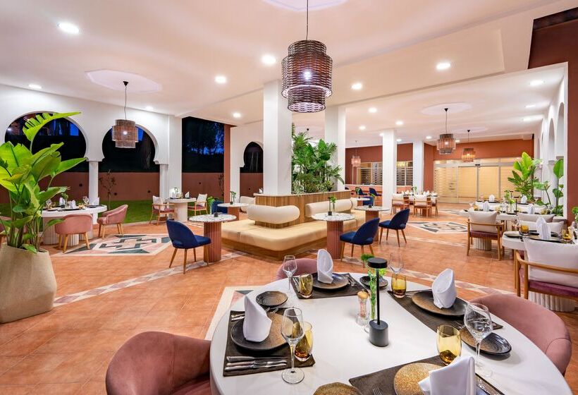 ホテル Rixos Park Belek, The Land of Legends Access