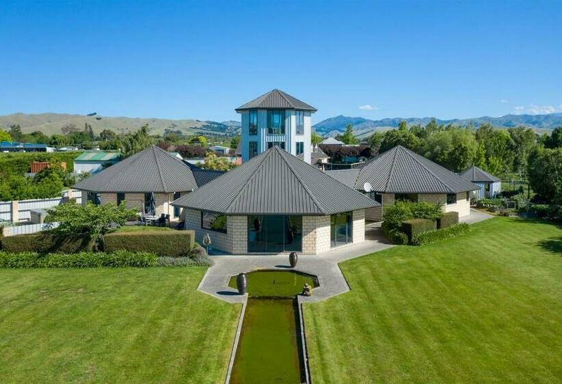 Пансион Battys Road Lodge