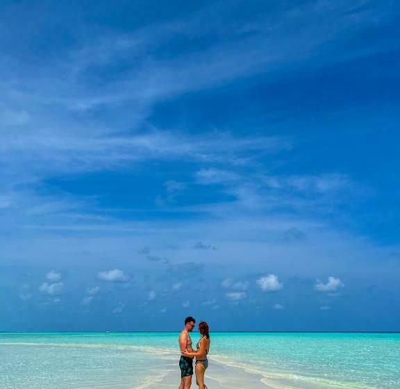 پانسیون Heron Beach Hotel The Best Maldivian Getaway In Dhiffushi,maldives