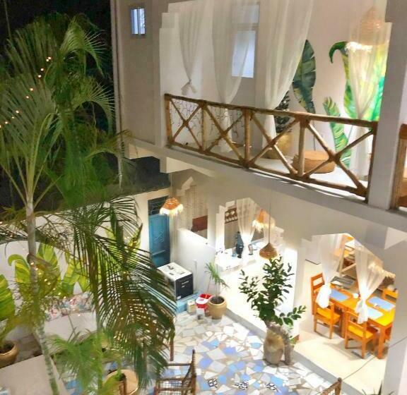 بنسيون Pole Pole Boutique House