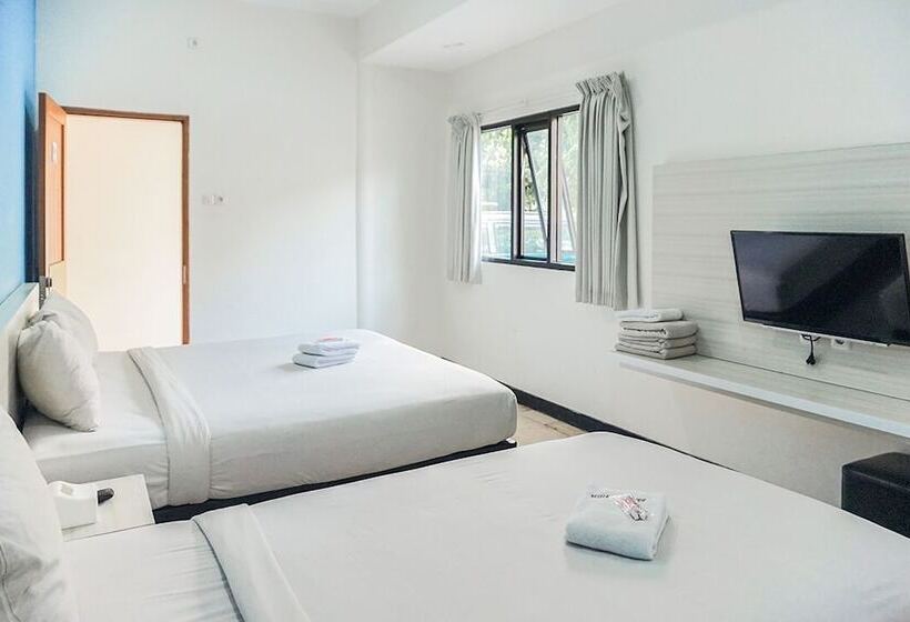 پانسیون Twospaces Living At Panorama Villas