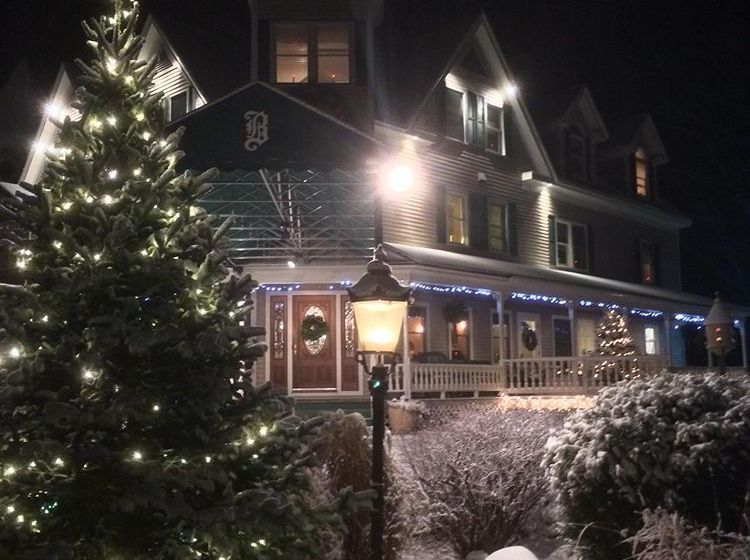 مبيت وإفطار The Bernerhof Inn