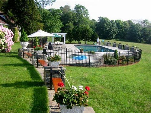 مبيت وإفطار Point Pleasant Inn & Resort