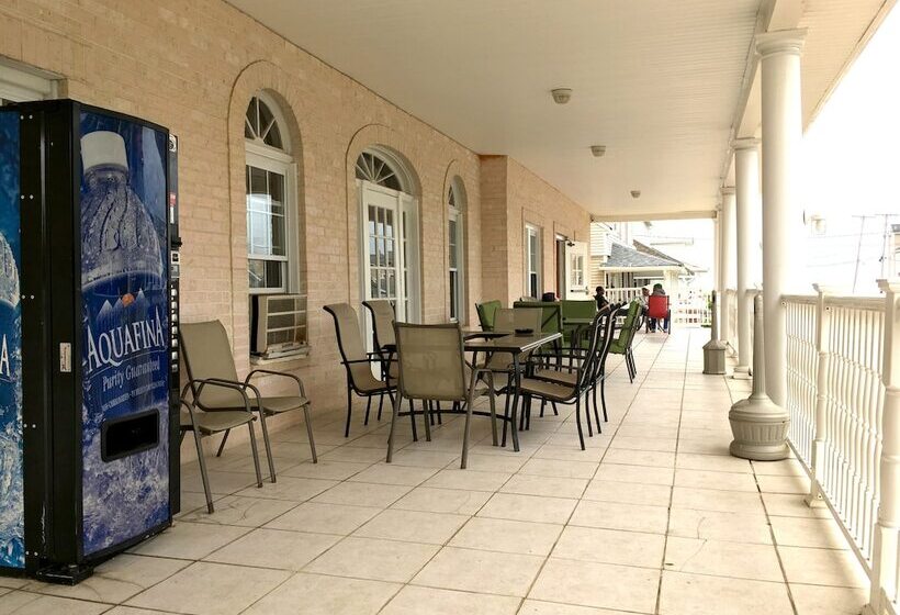 مبيت وإفطار The Belmar Inn