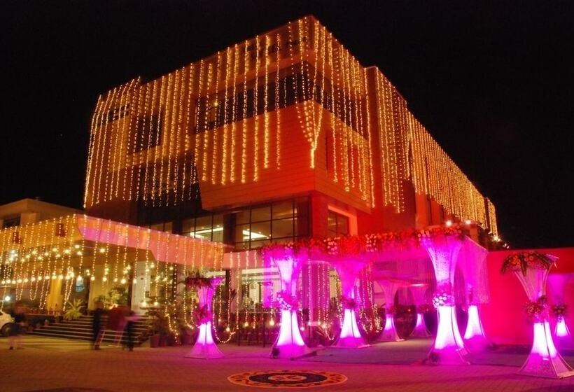 ホテル Softel Plaza