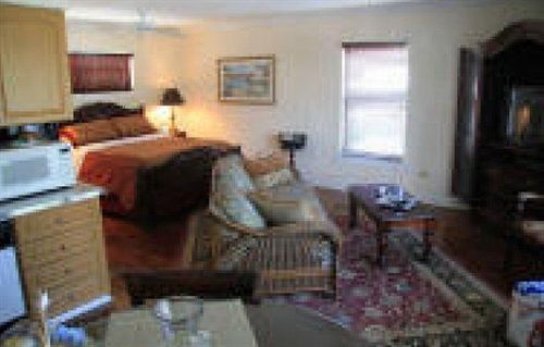 فندق Tarpon Flats Inn & Marina