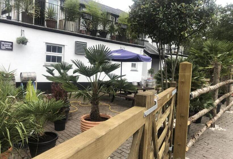 בית מלון כפרי The Bickford Arms Inn