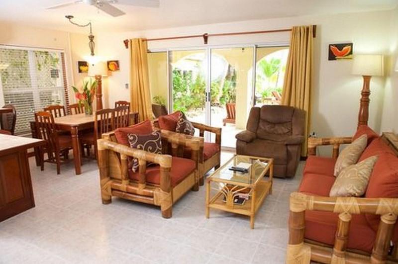 בית מלון כפרי The Palms Oceanfront Suites