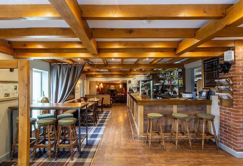 هتل The Royal Oak