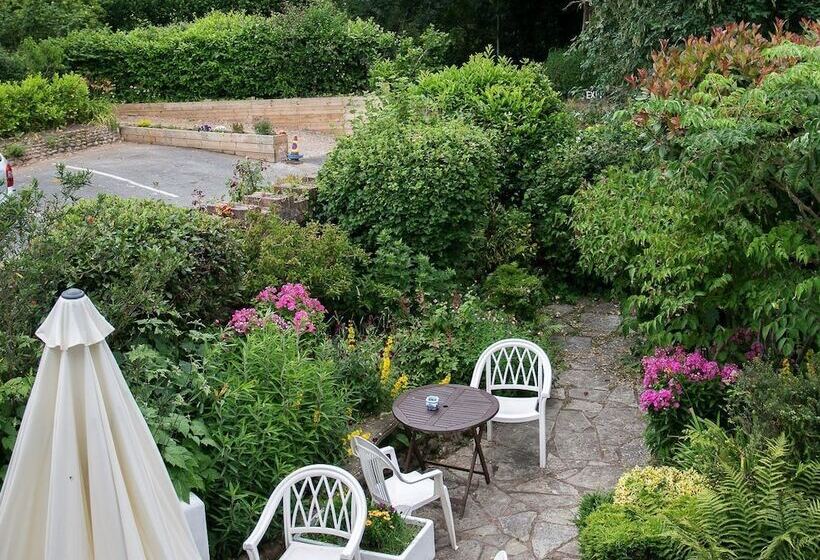 膳宿费 Southern Cross Guest House