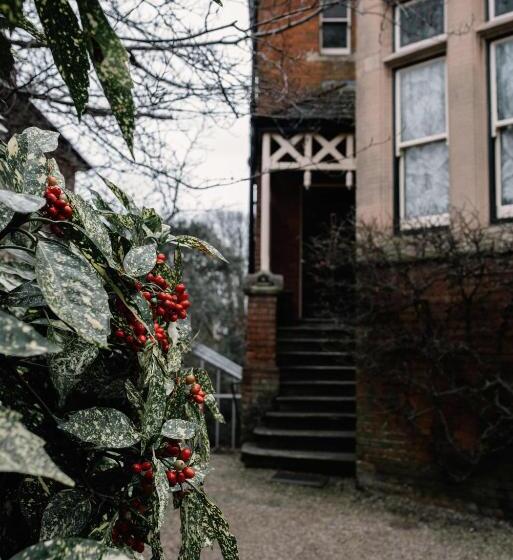 St Benedict   Victorian Bed And Breakfast