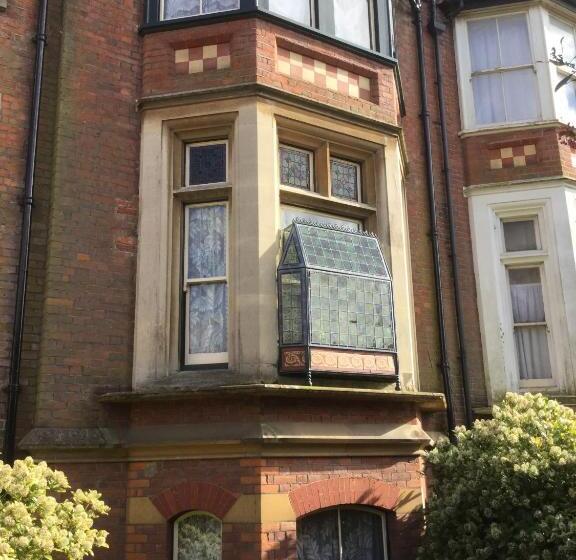 St Benedict   Victorian Bed And Breakfast