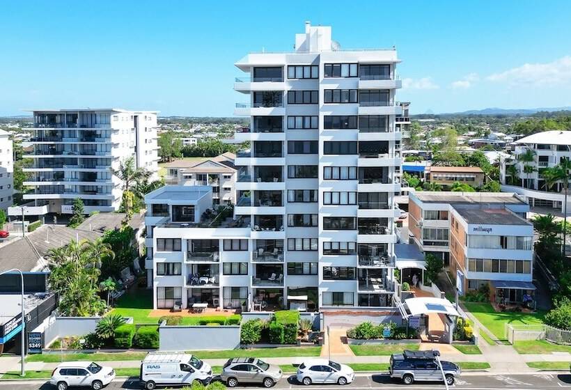 Windward Apartments