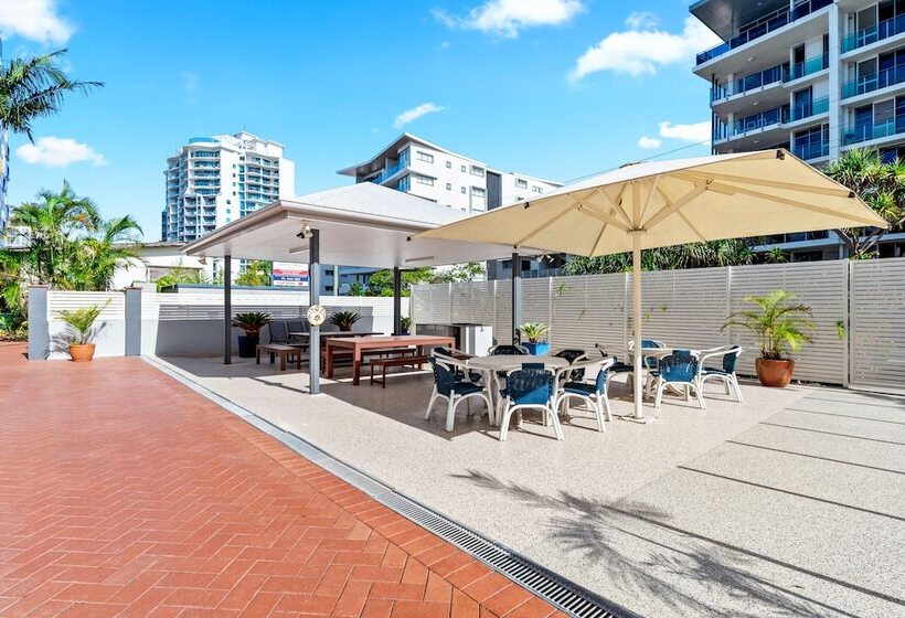 Windward Apartments