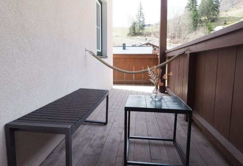 مبيت وإفطار Leni S Mountain Appartements