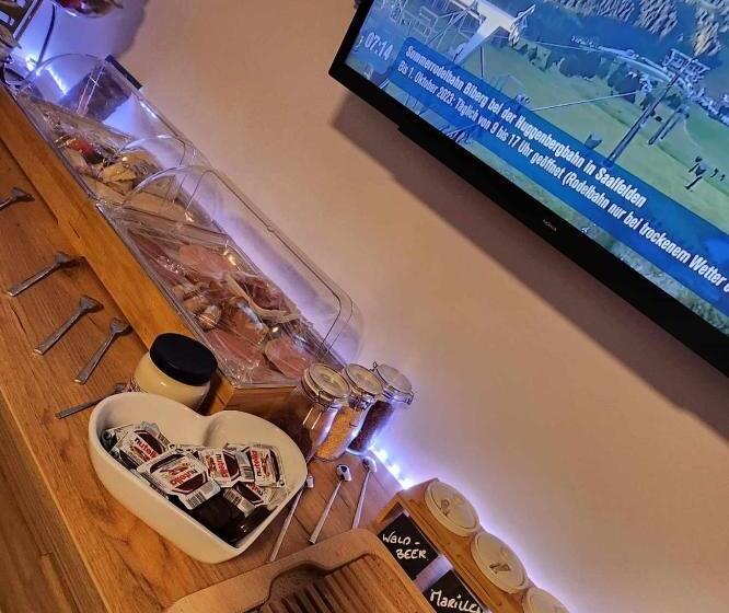 مبيت وإفطار Leni S Mountain Appartements