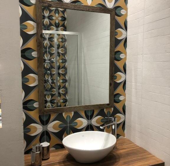 تختخواب و صبحانه Suites Elifani
